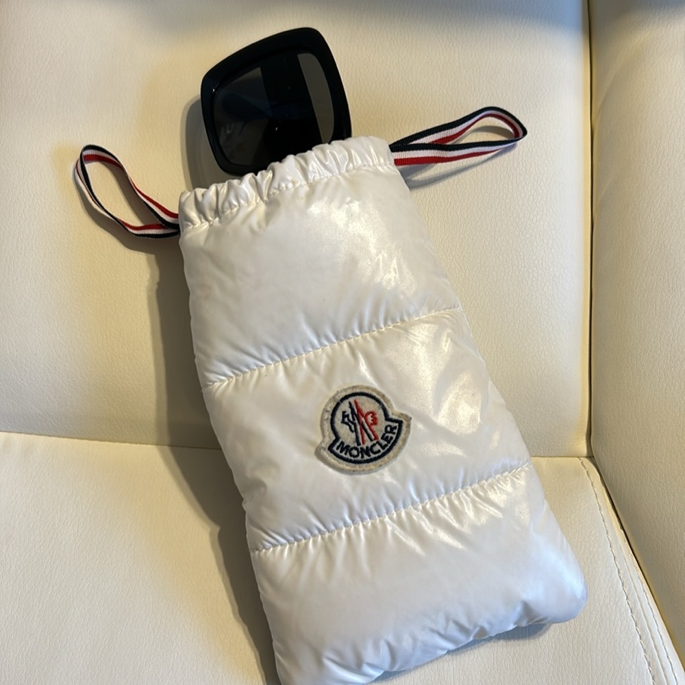Authentic moncler unisex shades - Picture 4 of 8